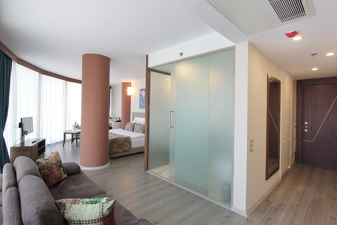 Forum Suite Otel Мерсин Экстерьер фото